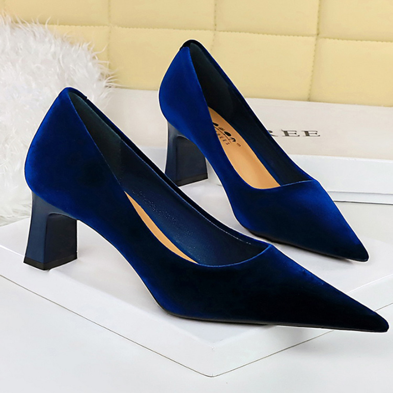 Women'S Shoes Navy Blue - รองเท้าส้นสูงแบบสวมสำหรับผู้หญิง รุ่น New Glam Velvet ส้นหนา